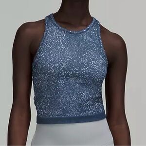 Ebb to Street Cropped Tank with built in bra size 6